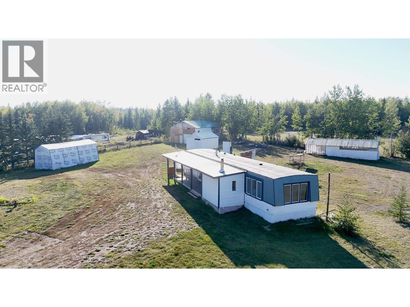 693 OAK ROAD, Vanderhoof