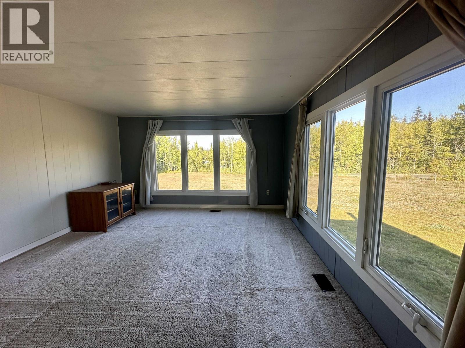 693 OAK ROAD, Vanderhoof