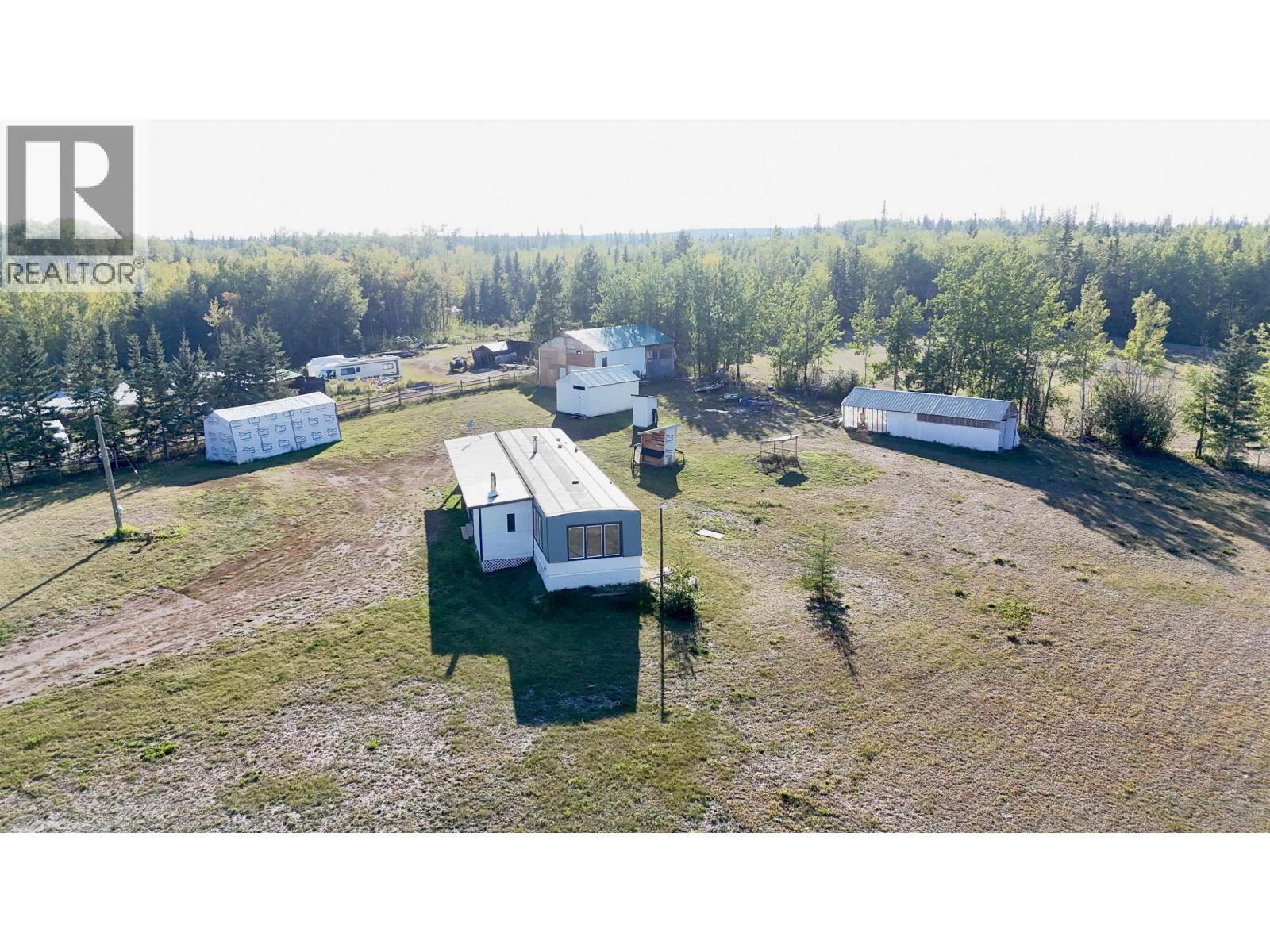 693 OAK ROAD, Vanderhoof