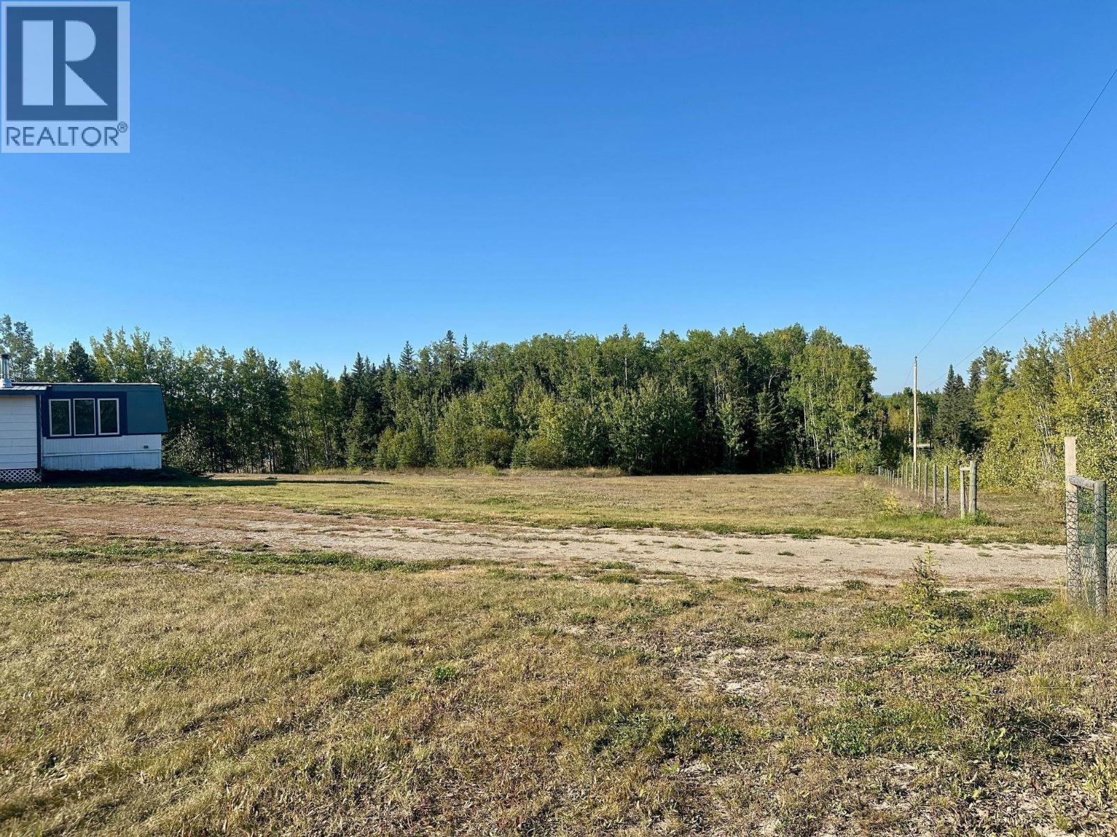 693 OAK ROAD, Vanderhoof