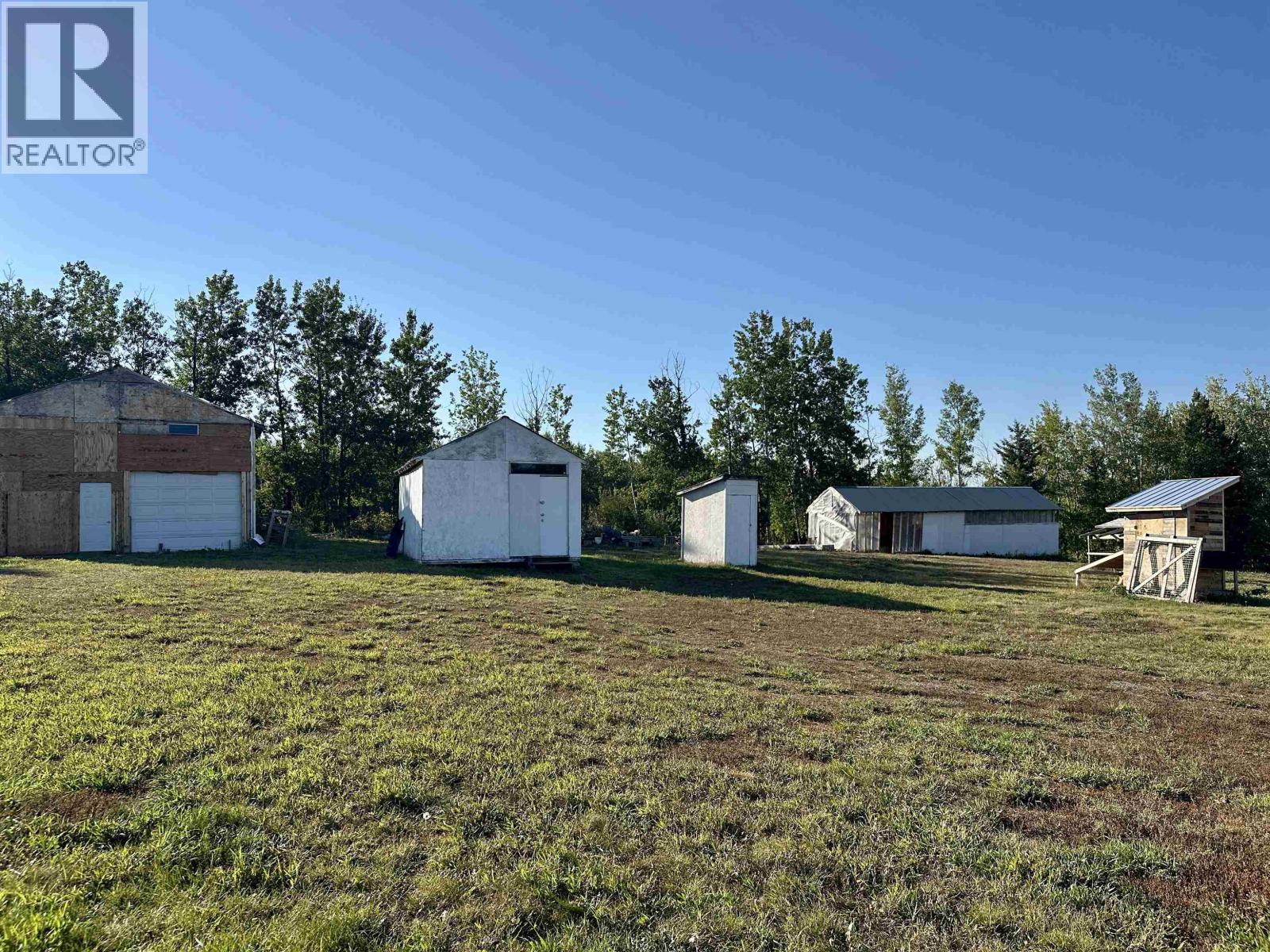 693 OAK ROAD, Vanderhoof