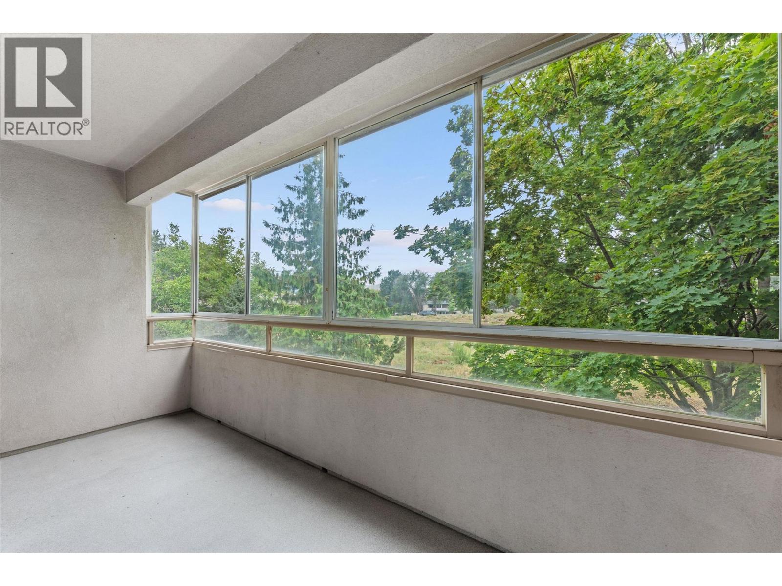 210 255 Aurora Crescent, Kelowna