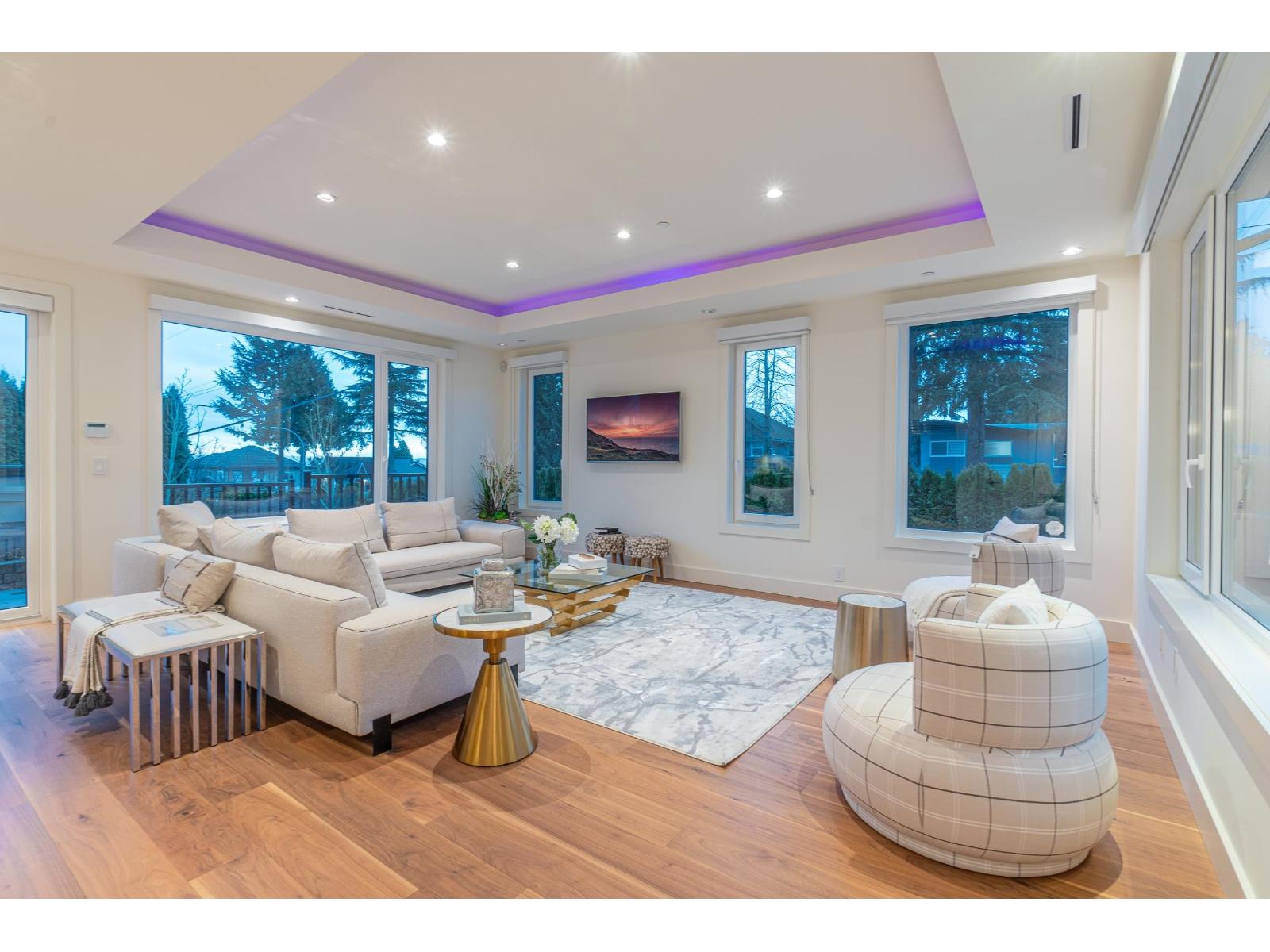 13600 BLACKBURN AVENUE, White Rock