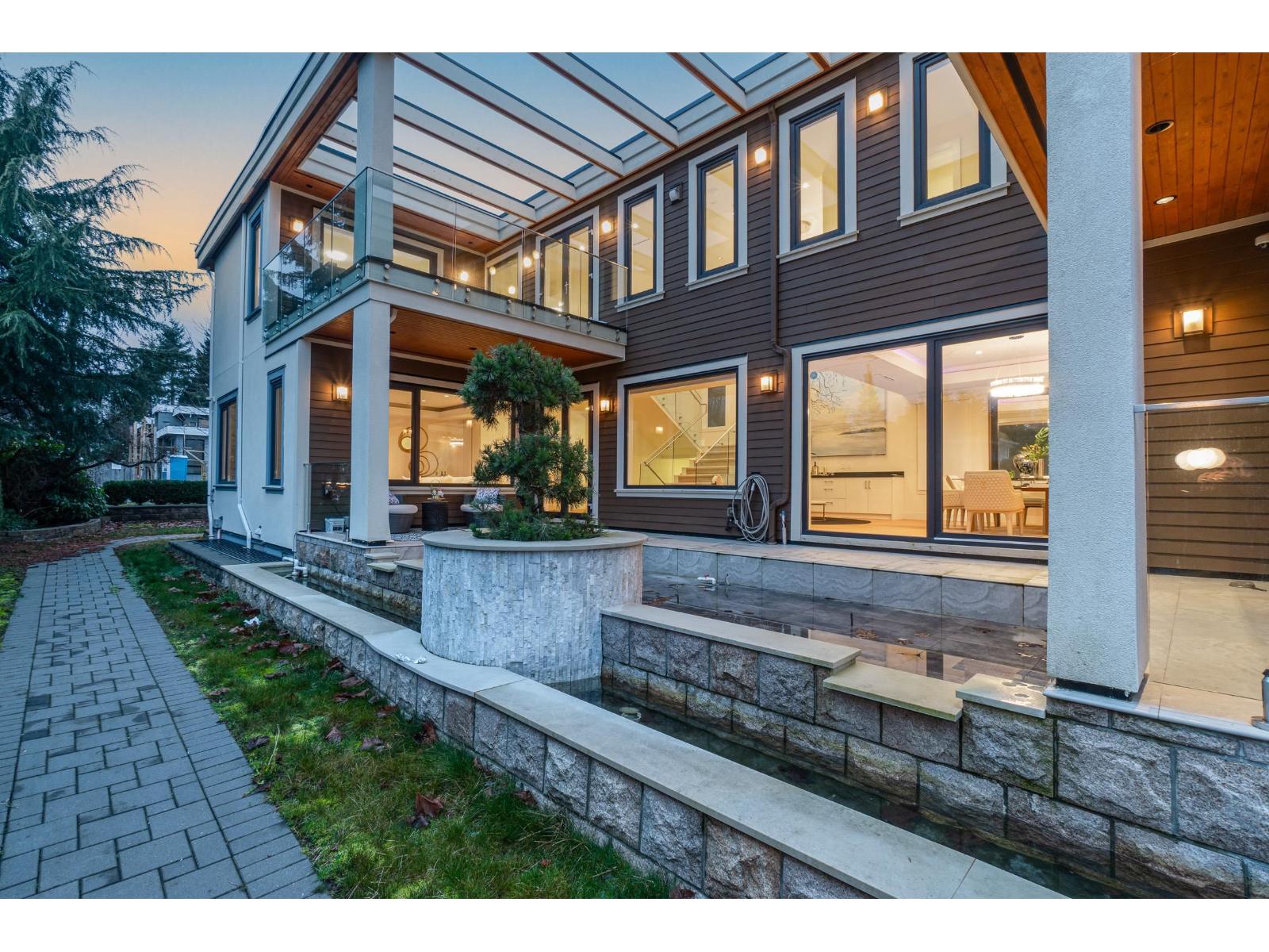 13600 BLACKBURN AVENUE, White Rock