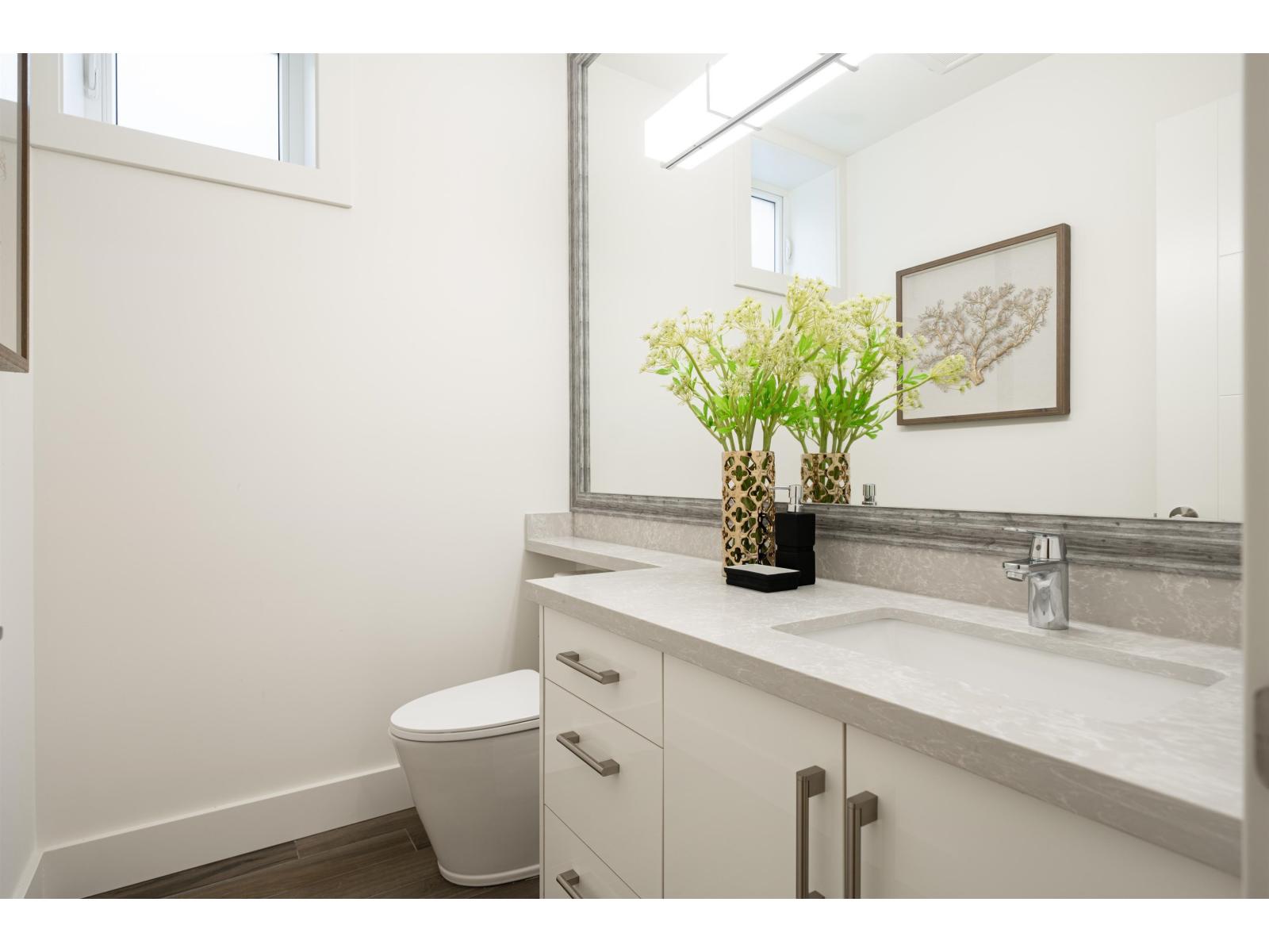 13600 BLACKBURN AVENUE, White Rock