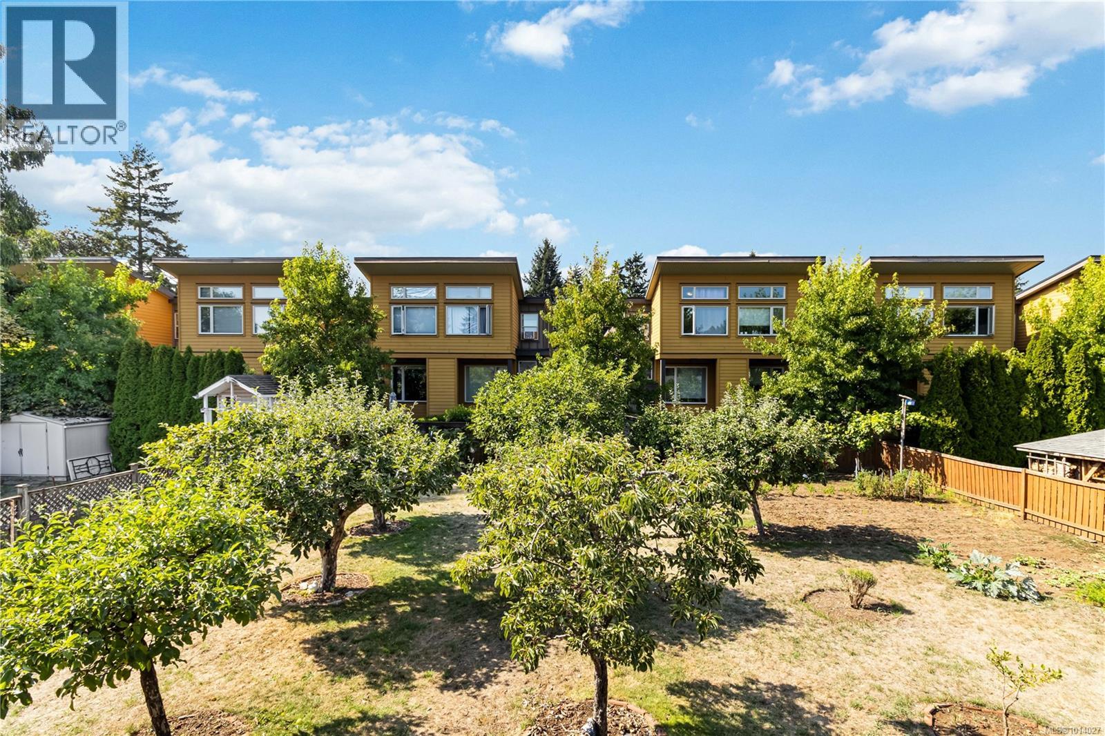  2726 Claude Road, Langford