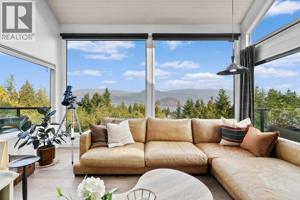 2221 Sunset Point, Blind Bay