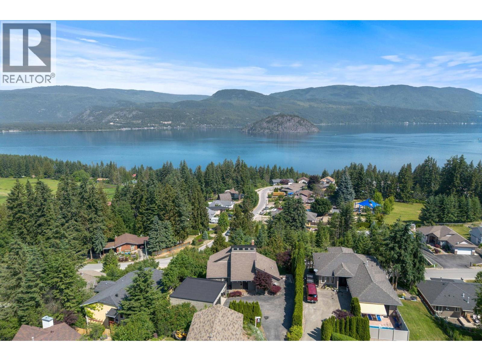 2221 Sunset Point, Blind Bay