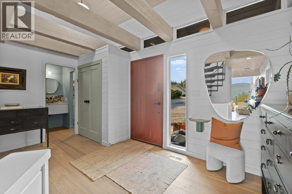 2221 Sunset Point, Blind Bay