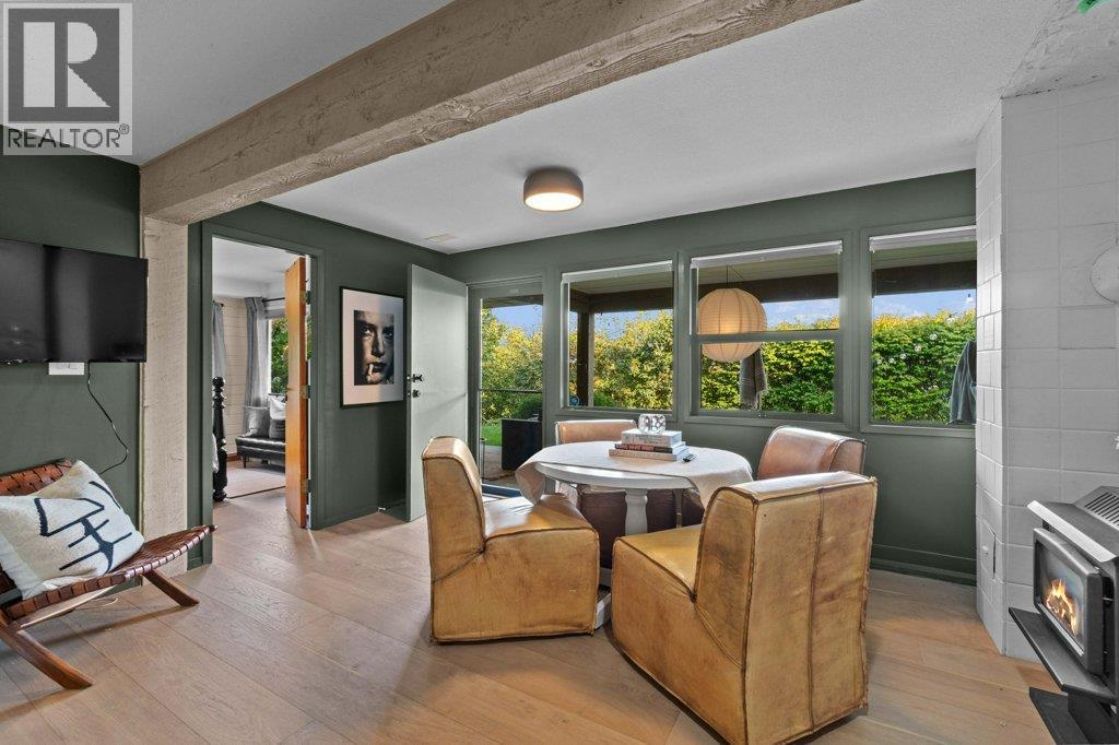 2221 Sunset Point, Blind Bay