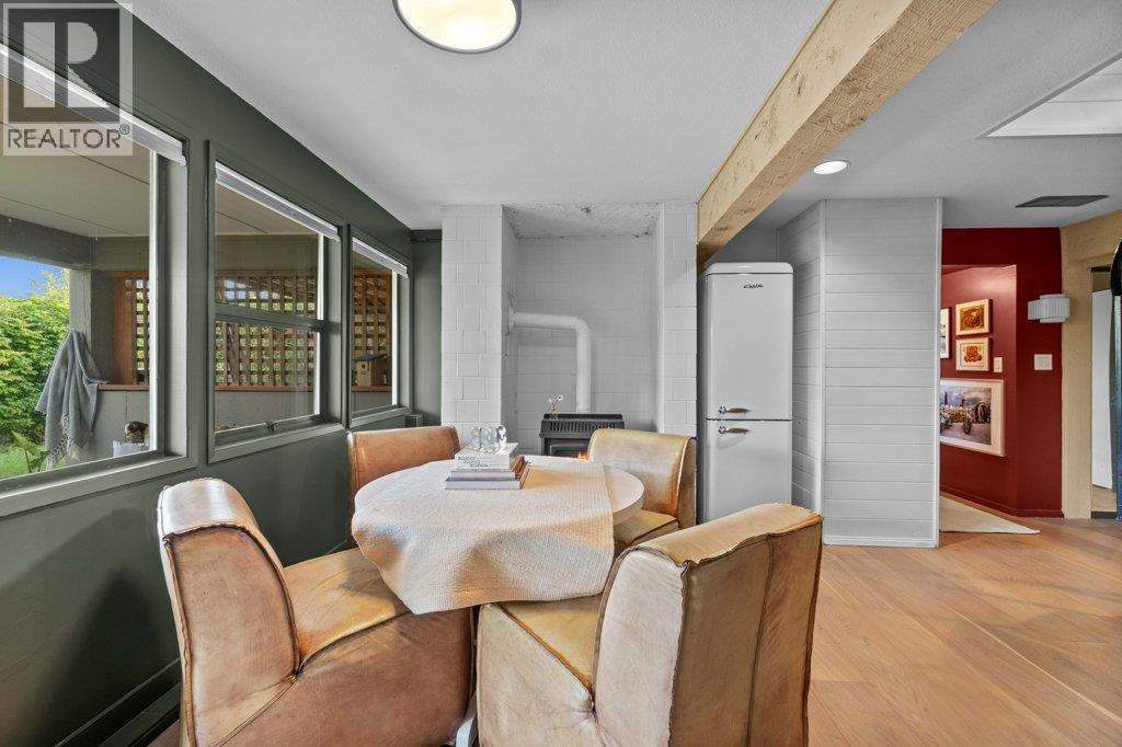 2221 Sunset Point, Blind Bay