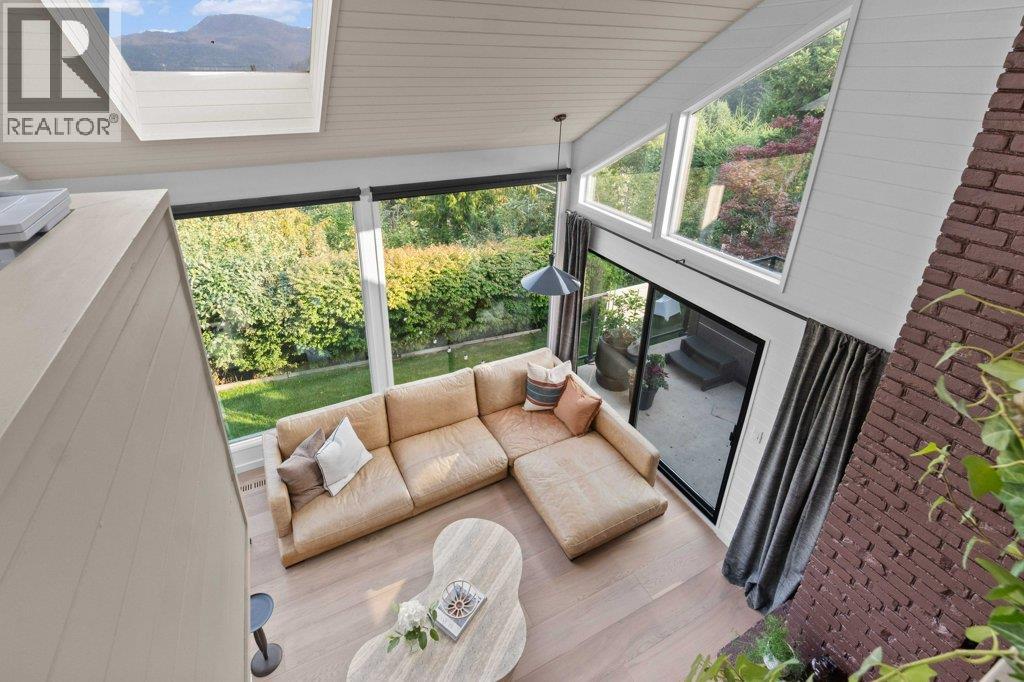 2221 Sunset Point, Blind Bay