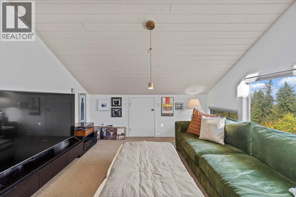 2221 Sunset Point, Blind Bay