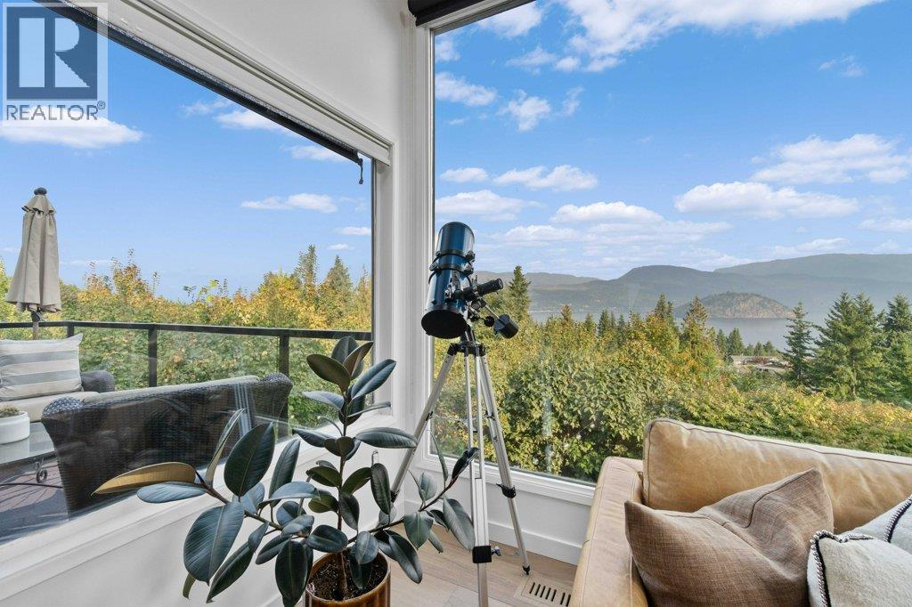 2221 Sunset Point, Blind Bay