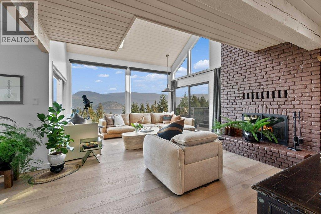 2221 Sunset Point, Blind Bay