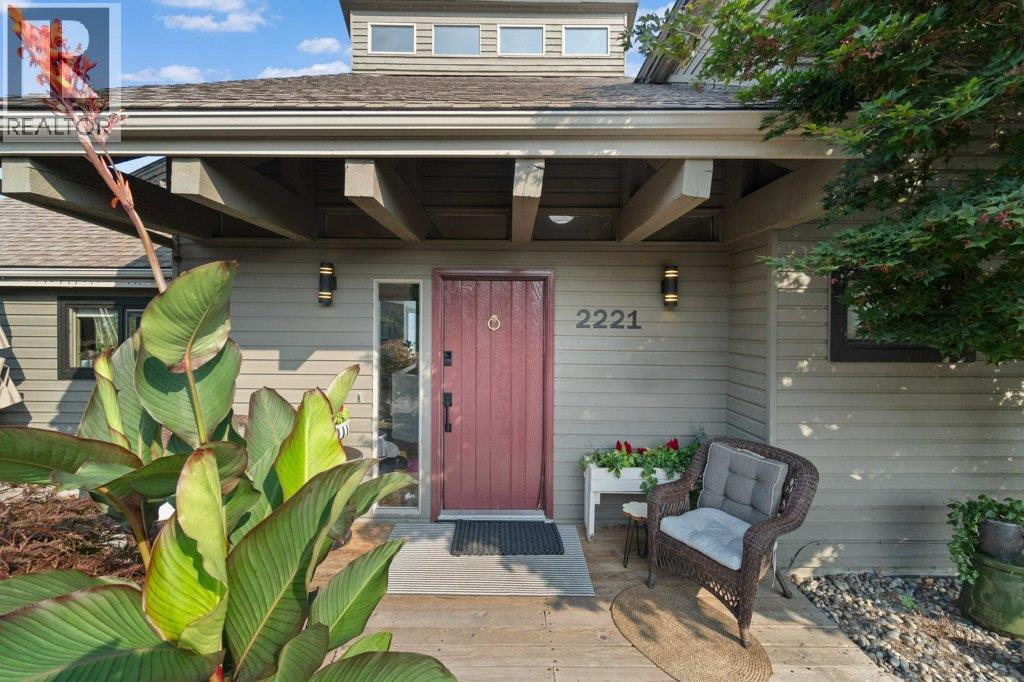 2221 Sunset Point, Blind Bay