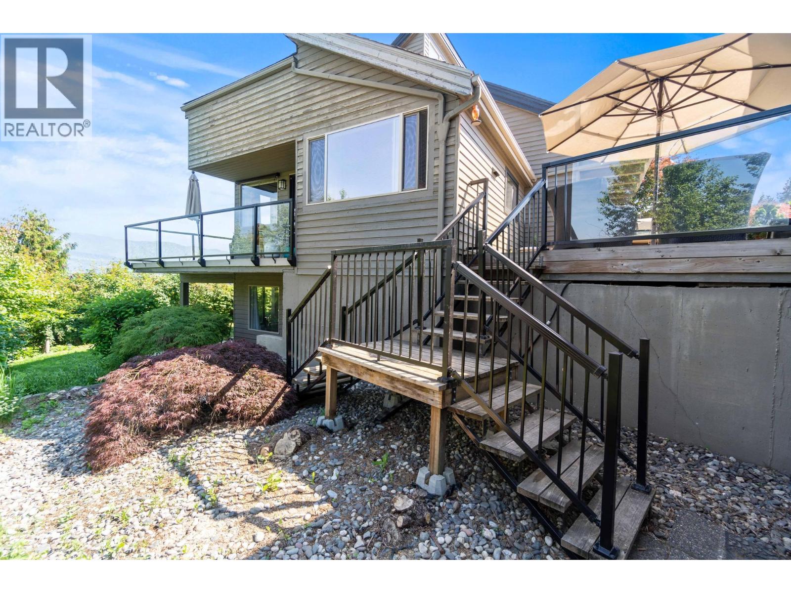 2221 Sunset Point, Blind Bay