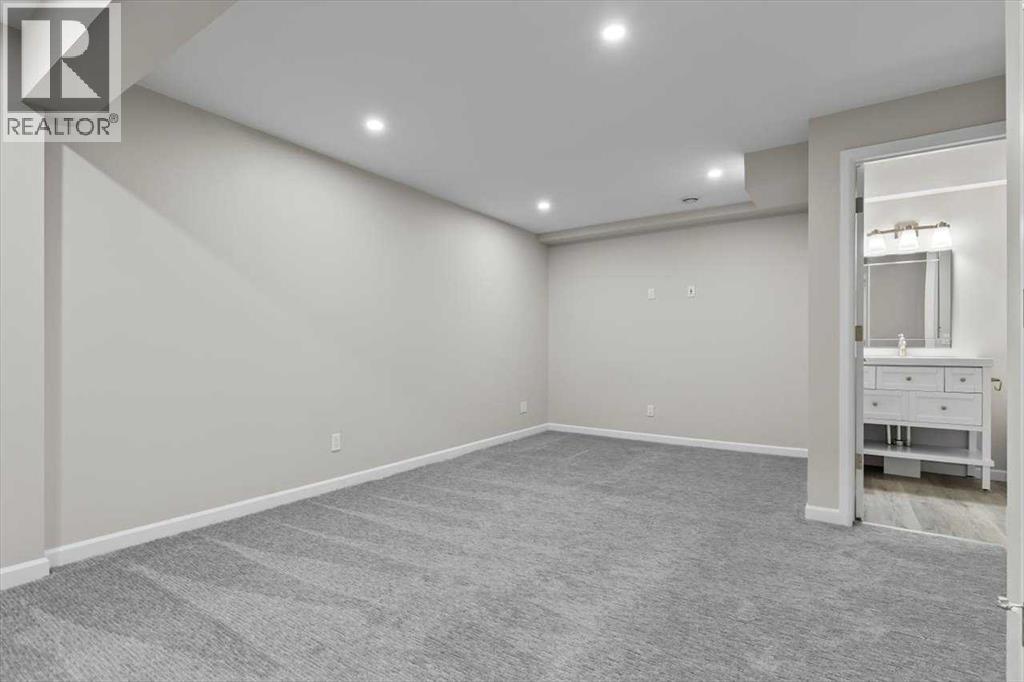 Single Family House for Sale in  Chaparral Valley Drive SE Chaparral Calgary 