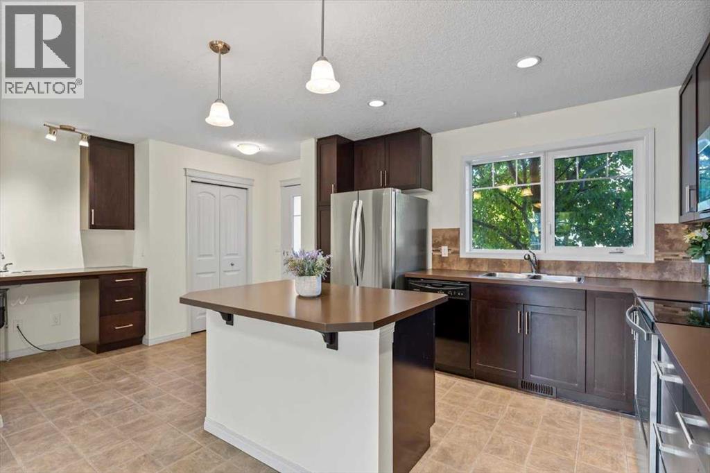 Single Family House for Sale in  Chaparral Valley Drive SE Chaparral Calgary 