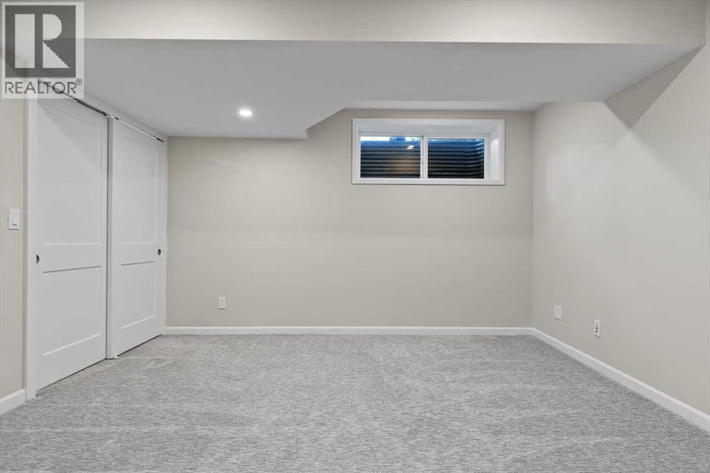 Single Family House for Sale in  Chaparral Valley Drive SE Chaparral Calgary 
