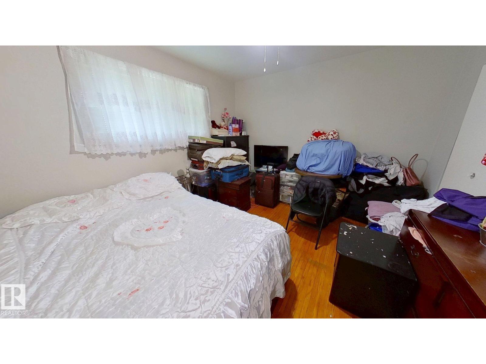 13320 139 ST NW - 10