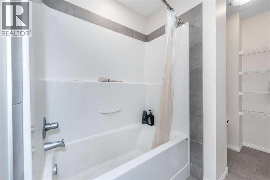 Single Family House for Sale in  Savanna Parade NE Saddle Ridge Calgary 