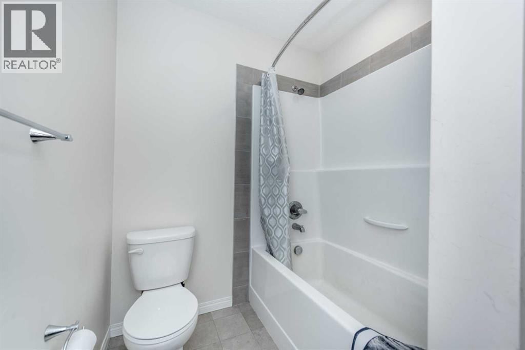 Single Family House for Sale in  Savanna Parade NE Saddle Ridge Calgary 