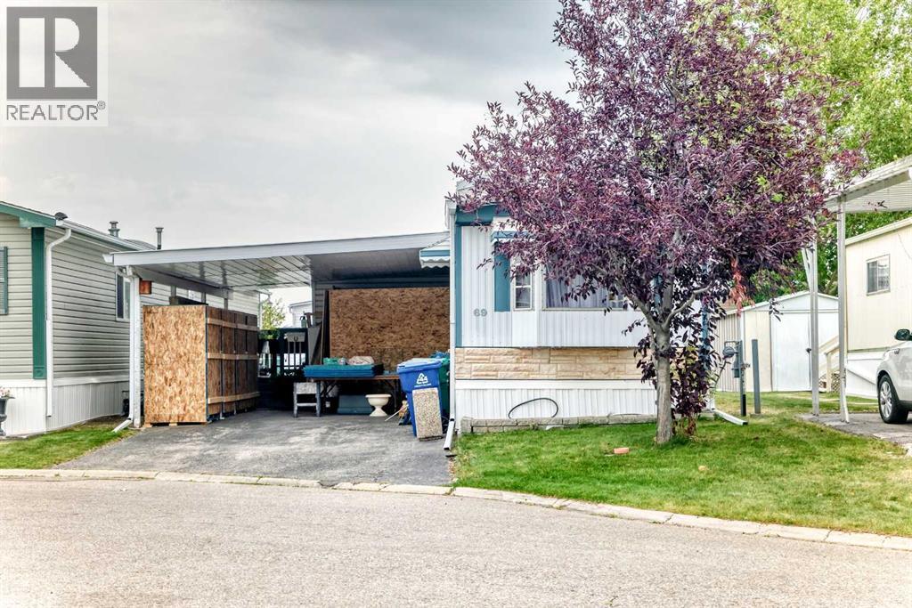 Single Family House for Sale in   Arbour Lake Road NW Arbour Lake Calgary 