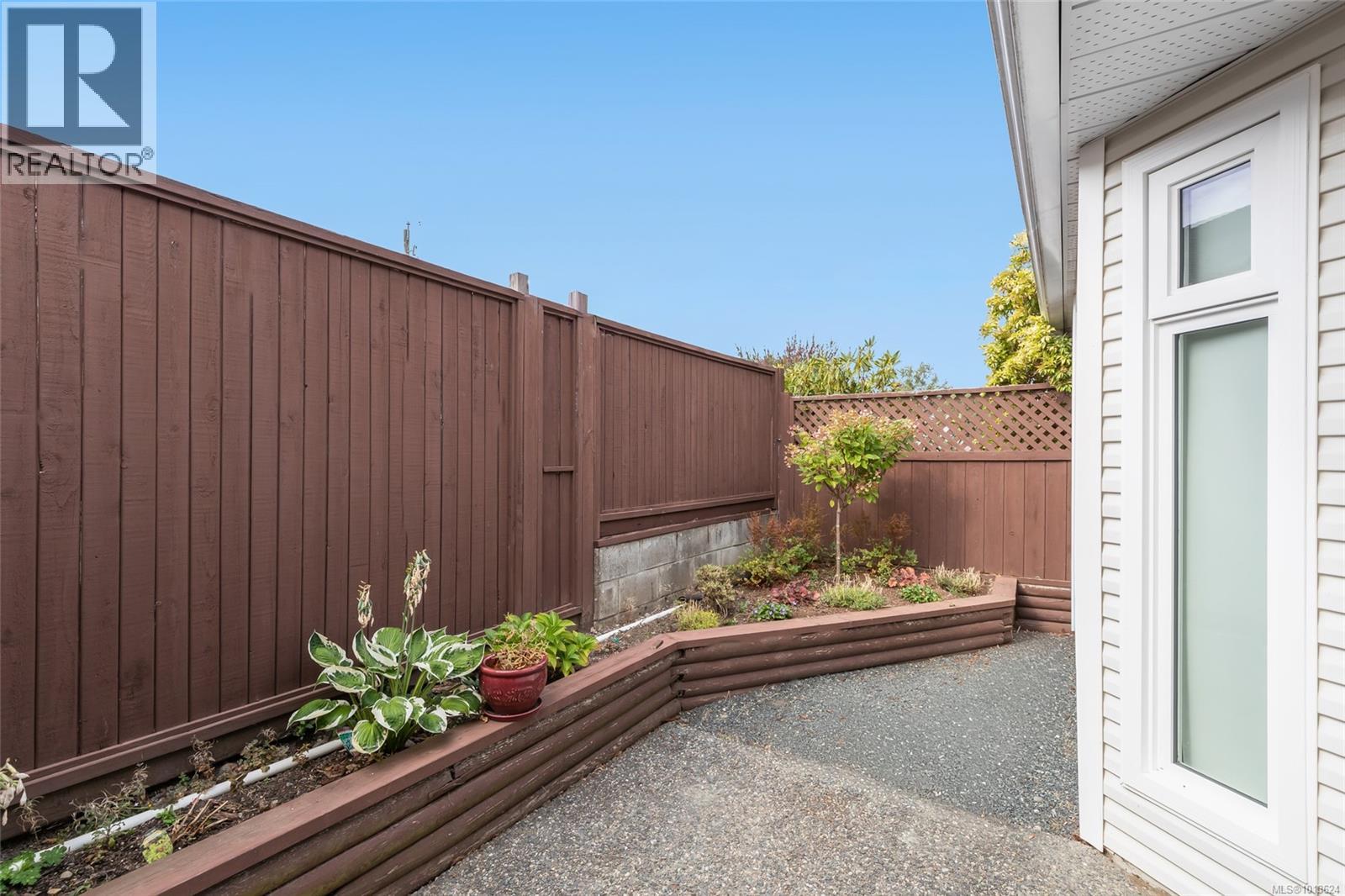 697 Woodburn St, Parksville