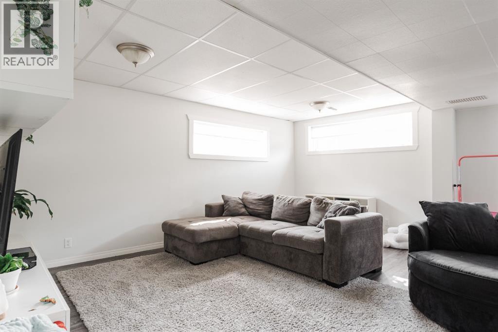213 Ermine Crescent, Fort McMurray