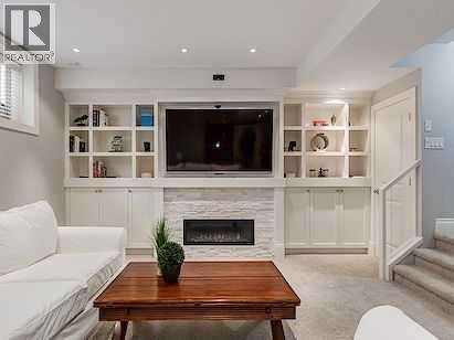 Single Family House for Sale in    Avenue NW West Hillhurst Calgary 