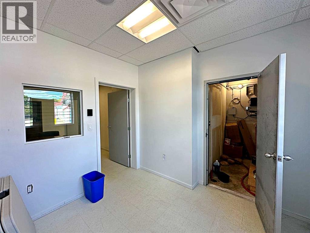 9906 Franklin Avenue, Fort McMurray
