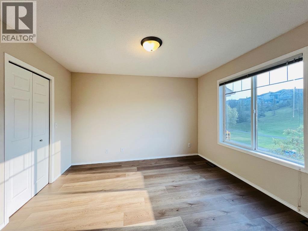 Single Family House for Sale in  Panamount Drive NW Panorama Hills Calgary 