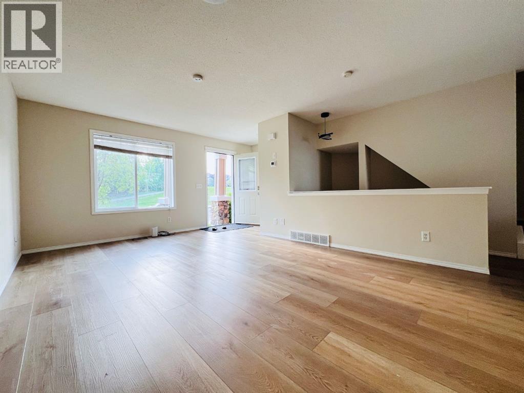 Single Family House for Sale in  Panamount Drive NW Panorama Hills Calgary 
