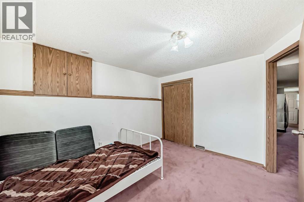 Single Family House Bi-level for Sale in  Martinwood Road NE Martindale Calgary 