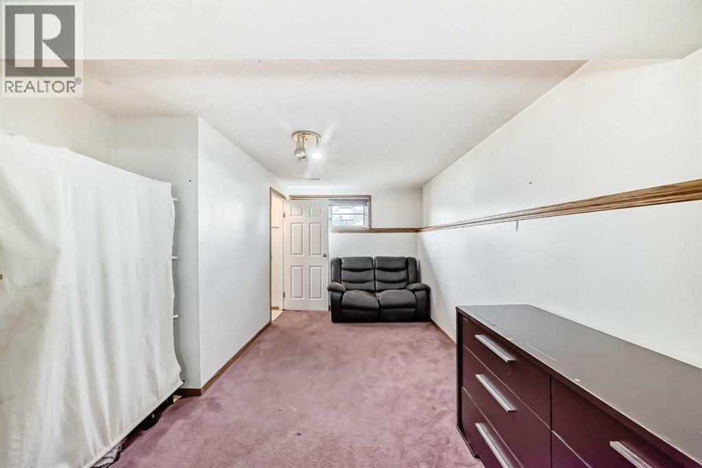 Single Family House Bi-level for Sale in  Martinwood Road NE Martindale Calgary 