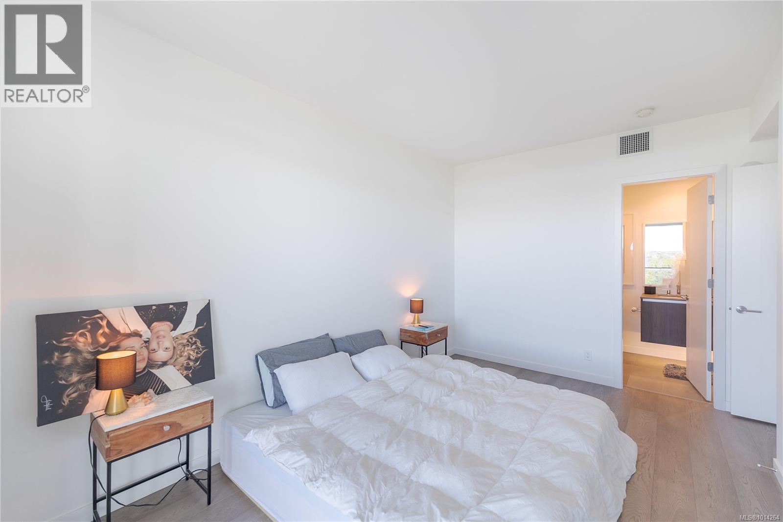 1006 2000 Hannington Road, Langford