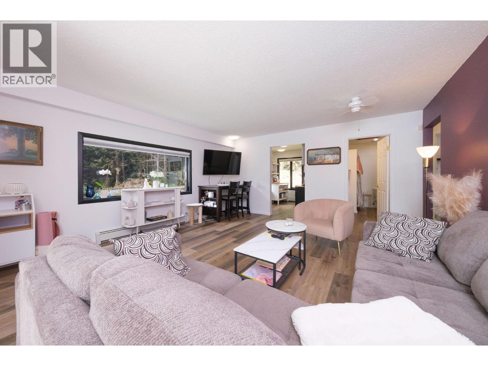 3318 LINWOOD ROAD, Roberts Creek