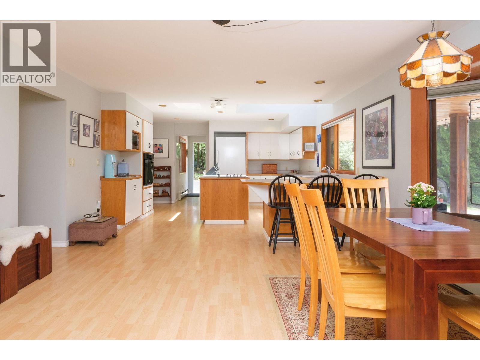 3318 LINWOOD ROAD, Roberts Creek