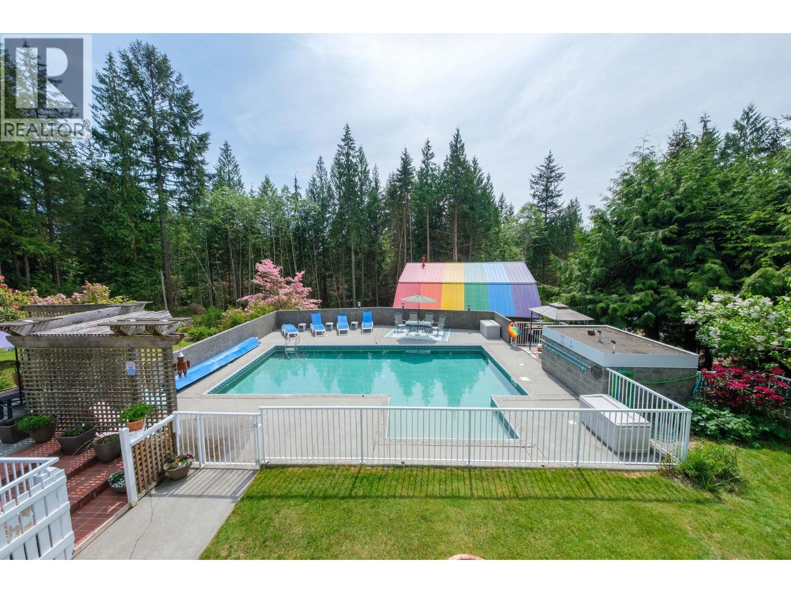 3318 LINWOOD ROAD, Roberts Creek