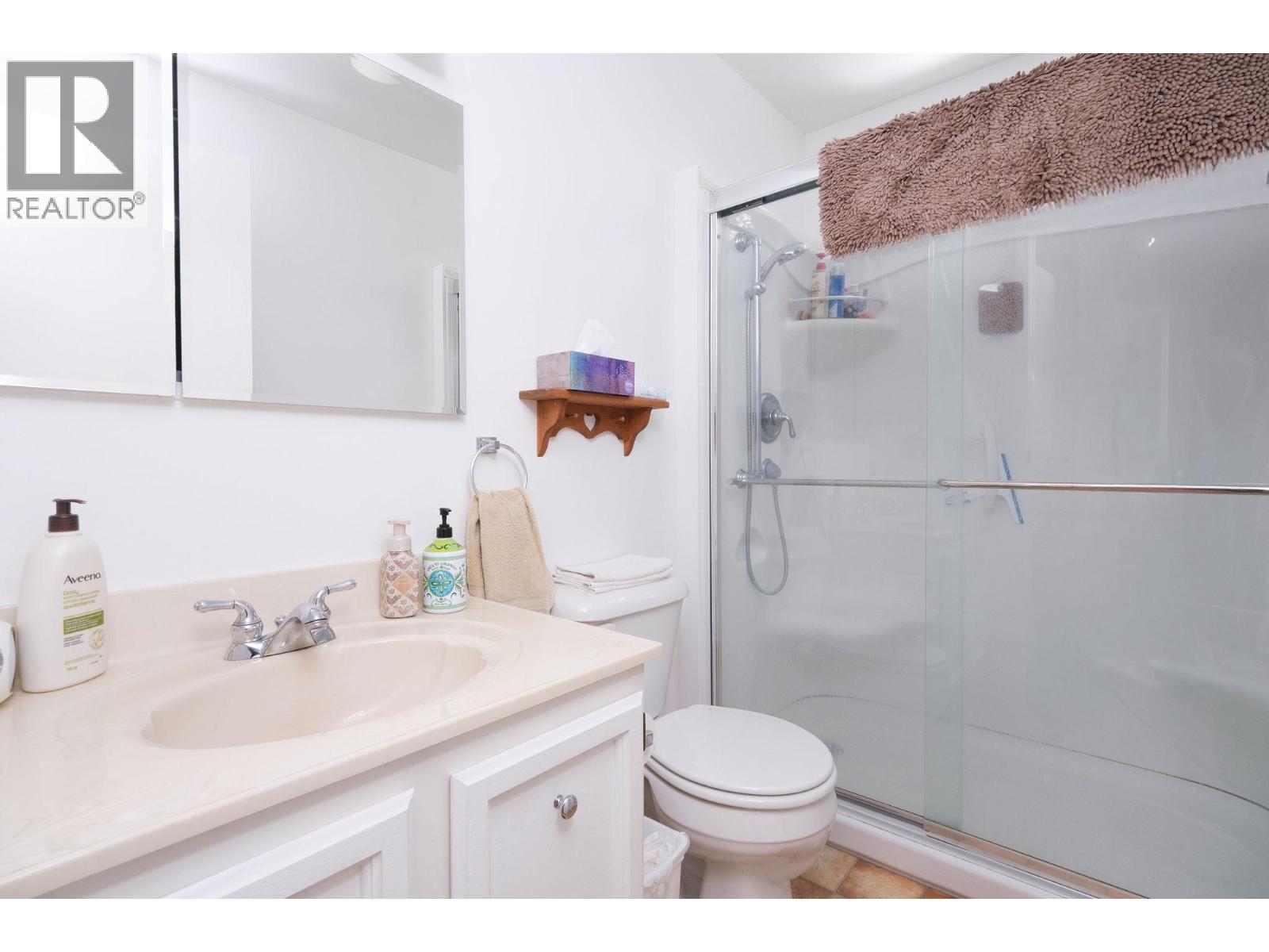 3318 LINWOOD ROAD, Roberts Creek