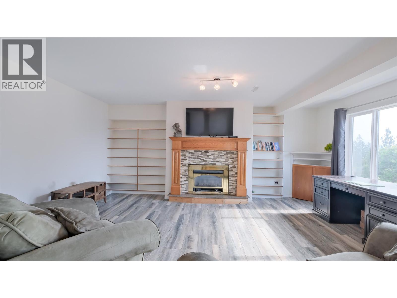  1556 Blackwood Drive, West Kelowna