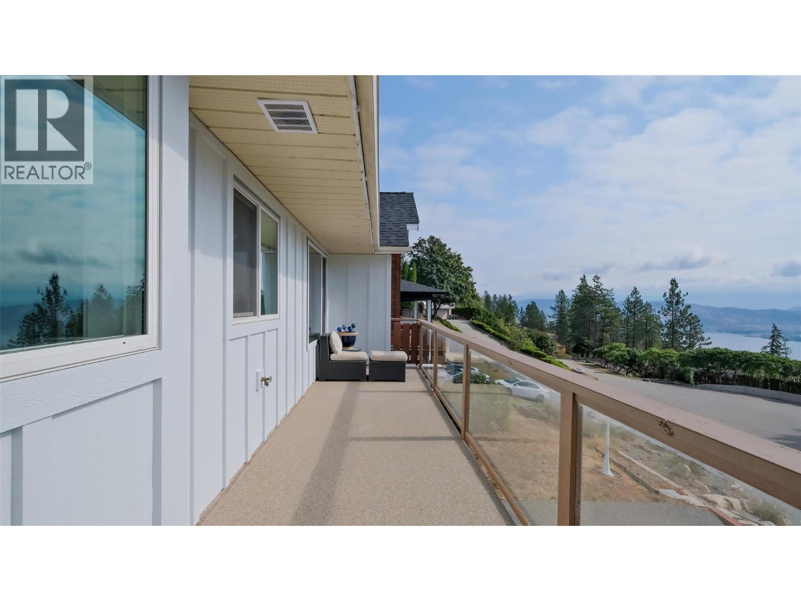  1556 Blackwood Drive, West Kelowna