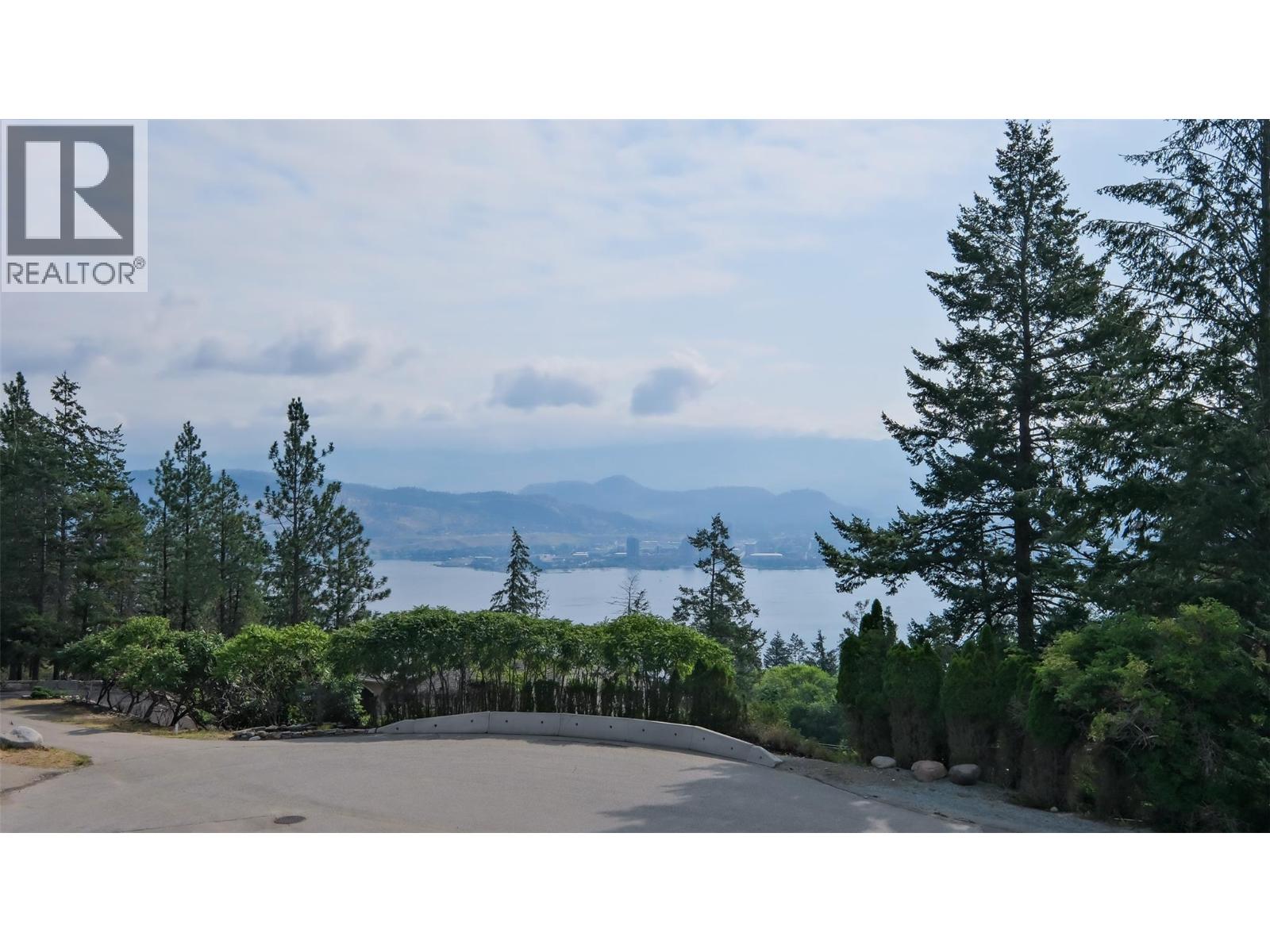  1556 Blackwood Drive, West Kelowna