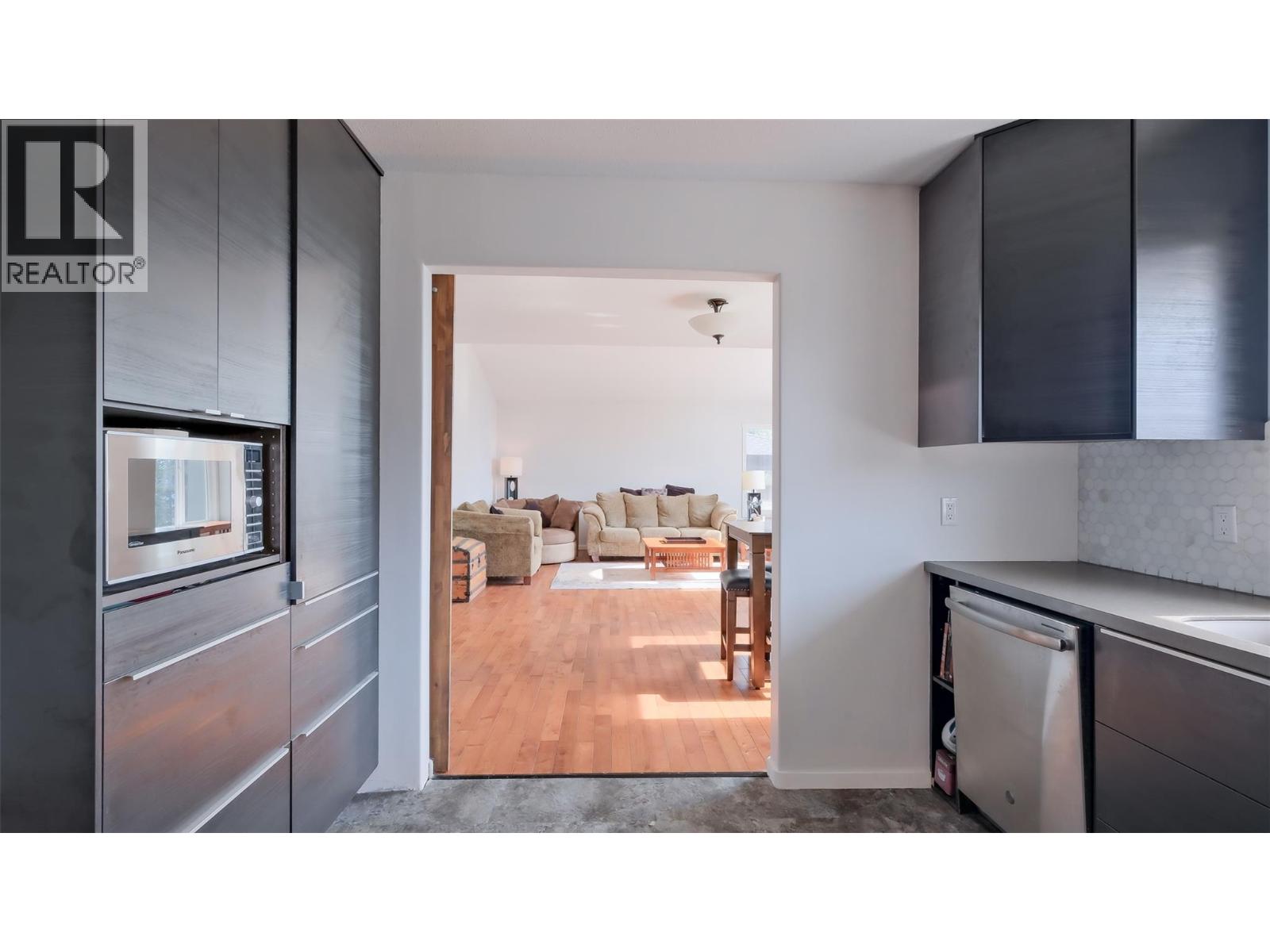  1556 Blackwood Drive, West Kelowna