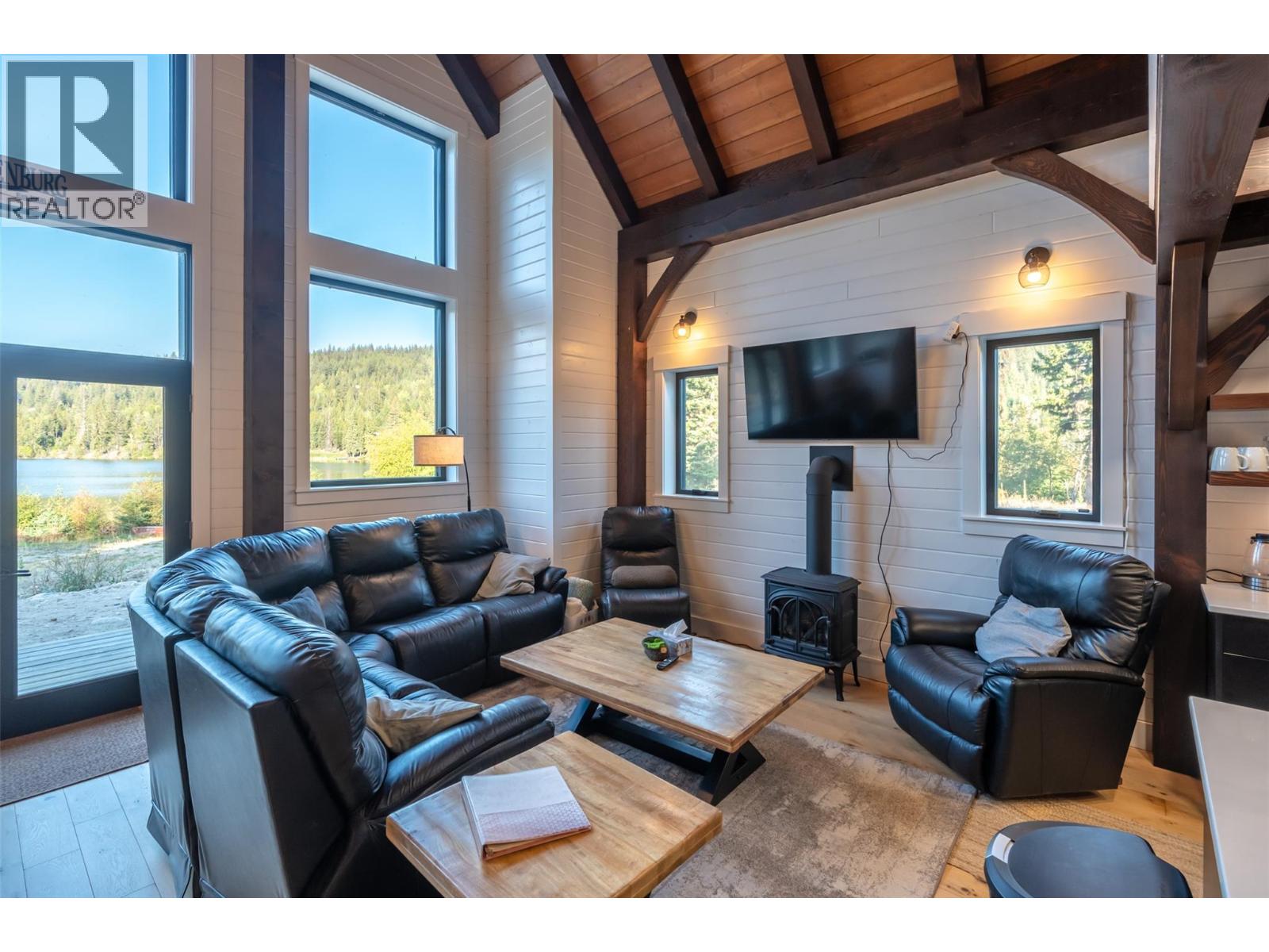 3593 Princeton Summerland Road, Princeton