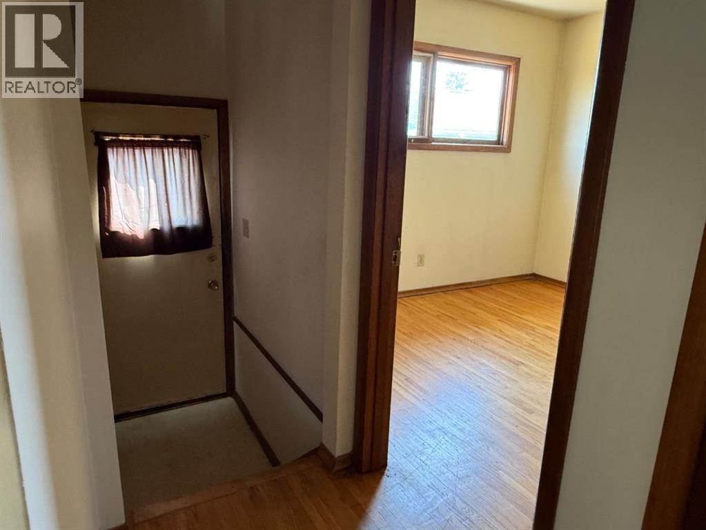 Single Family House Bungalow for Sale in  Fordham Crescent SE Forest Heights Calgary 