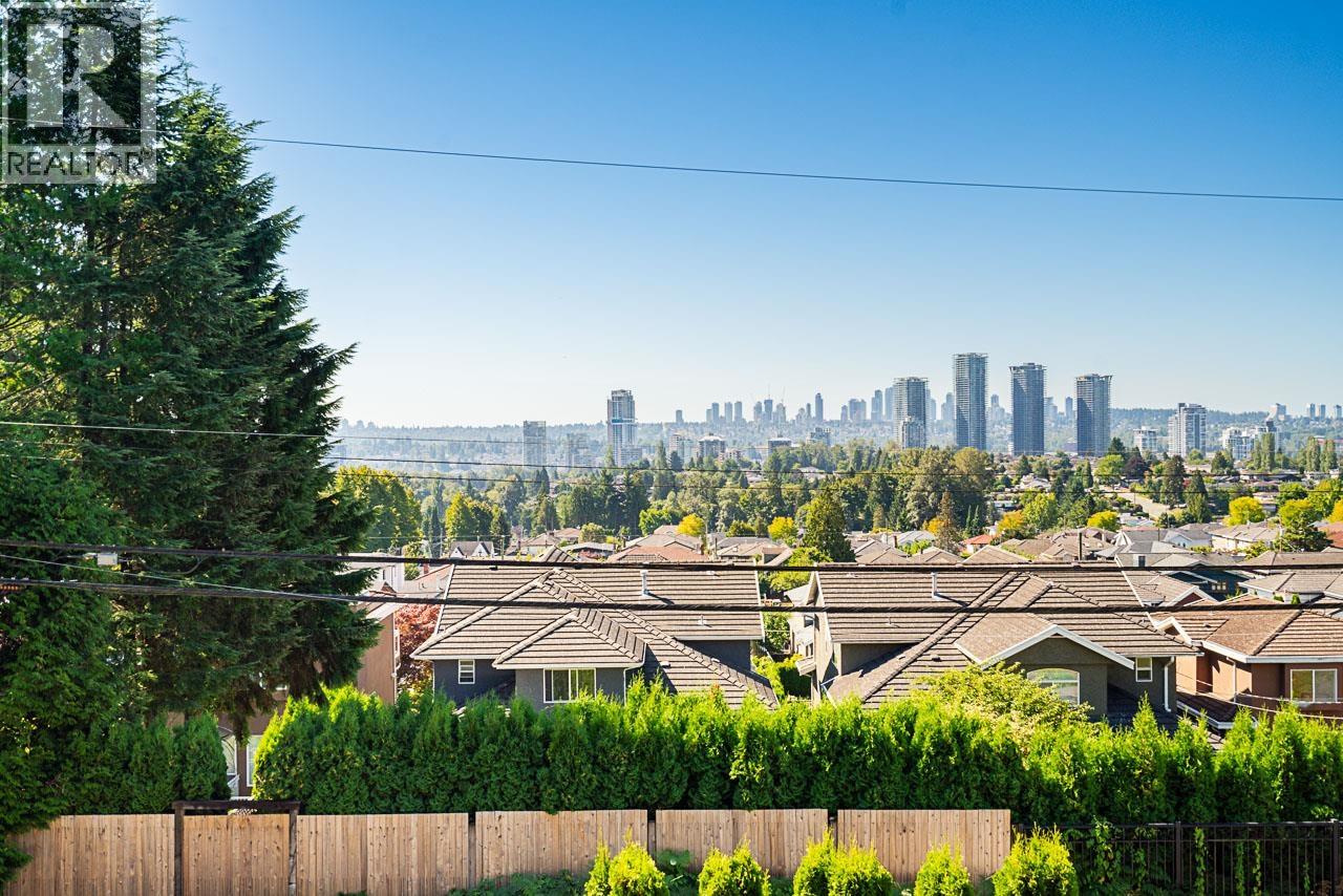 5150 HASTINGS STREET, Burnaby
