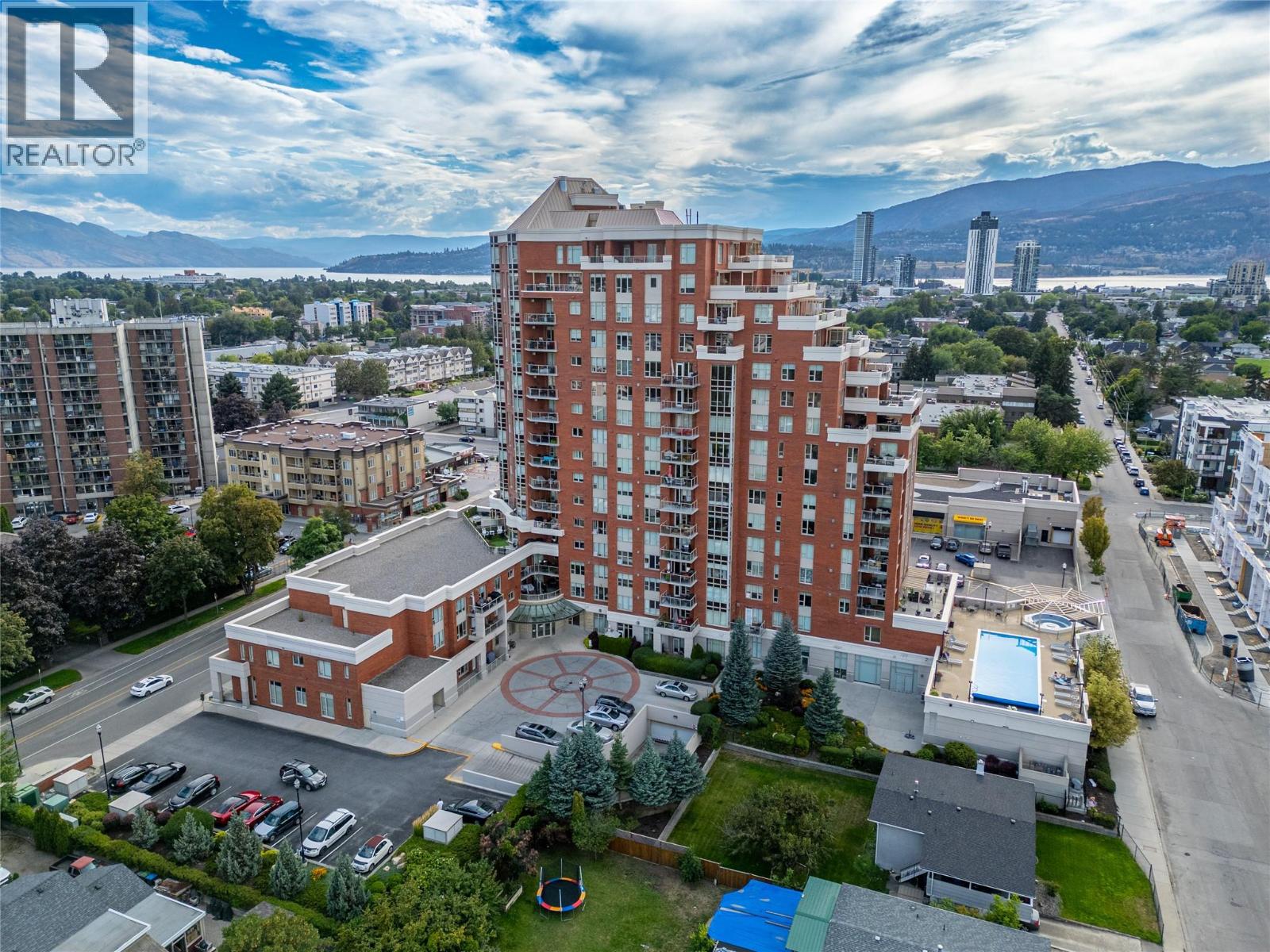 712 1160 Bernard Avenue, Kelowna