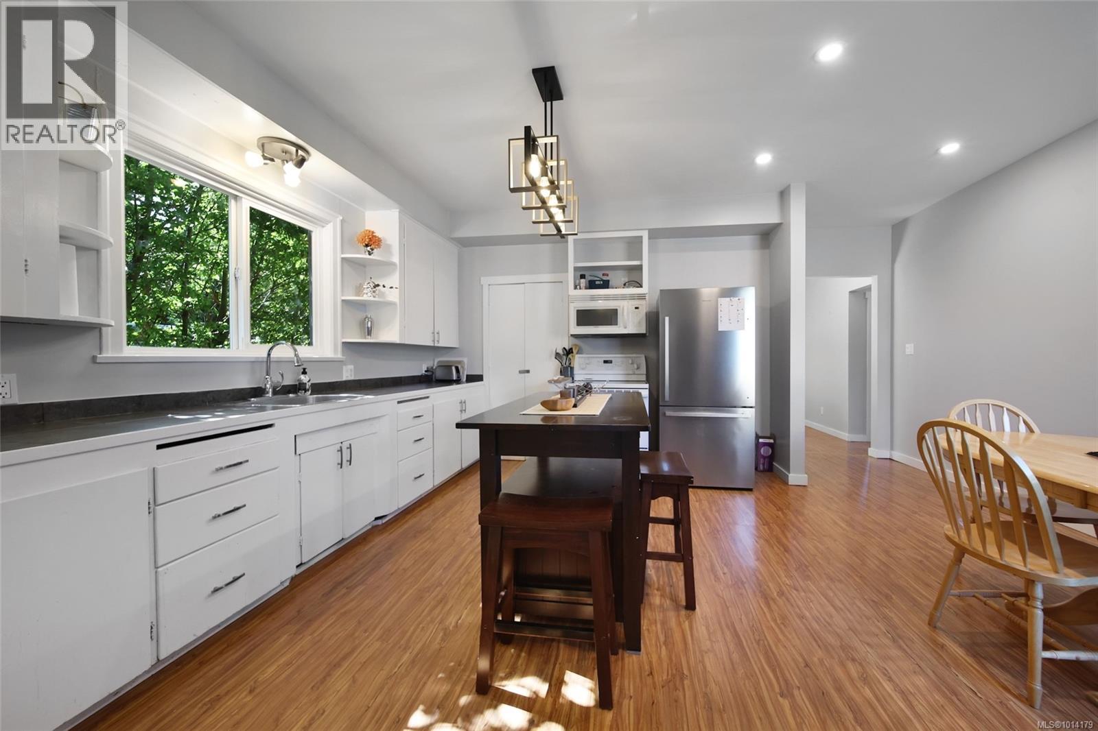 4915 Gertrude St, Port Alberni
